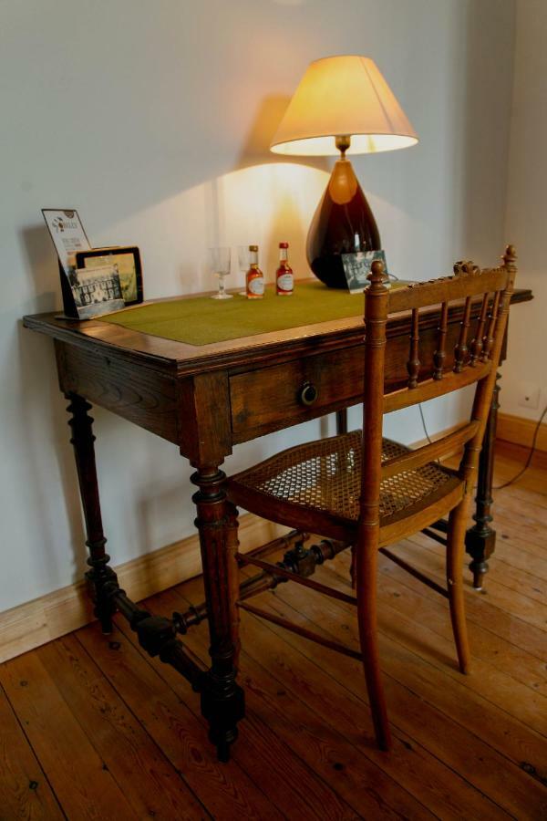 Bed&Breakfast Chateau Les Cèdres Bretteville-l'Orgueilleuse Esterno foto