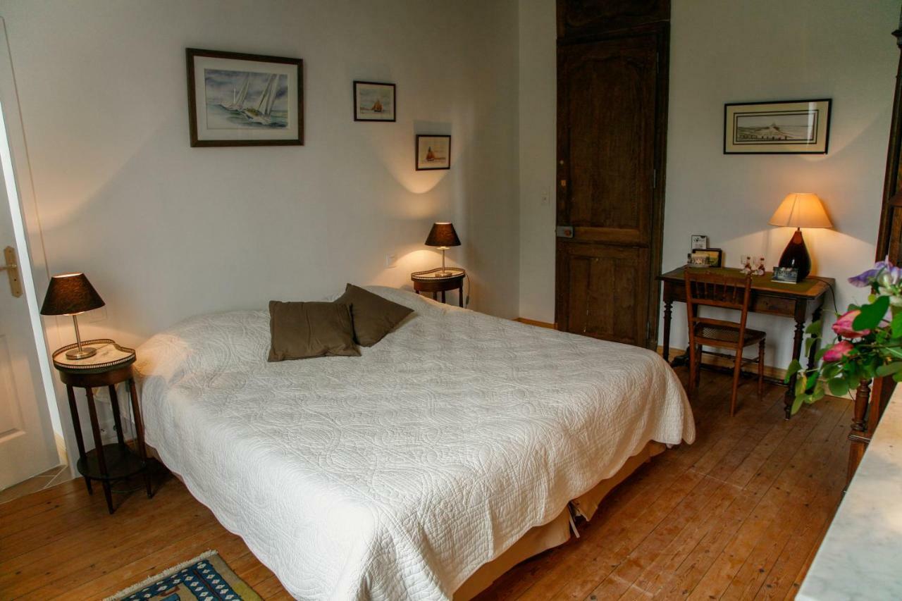 Bed&Breakfast Chateau Les Cèdres Bretteville-l'Orgueilleuse Esterno foto